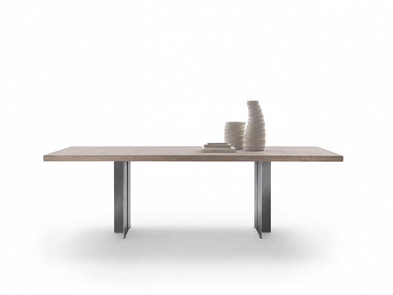 Flexform Spello Dining Table