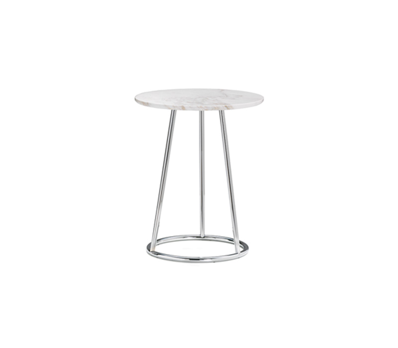 Flo*u Angle Side Table